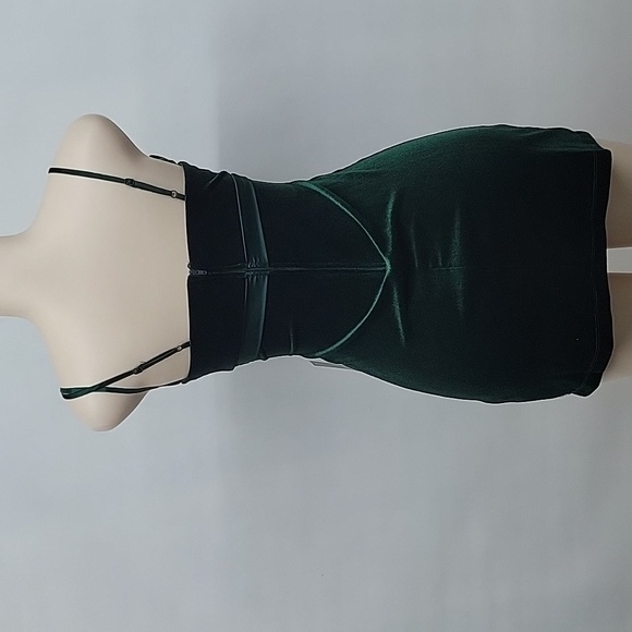 Elegant Dark Green B. Smart Dress - Picture 6 of 12